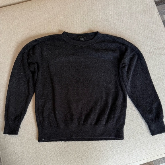 Barefoot Dreams women’s Charcoal Crewneck Sweater - Picture 1 of 4